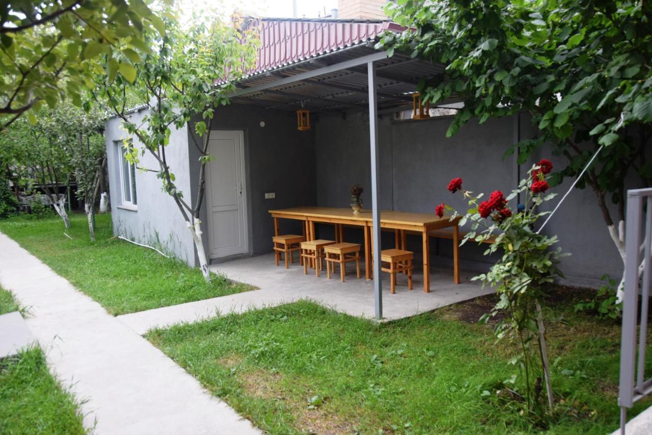 Andranik B&B Goris Exterior photo