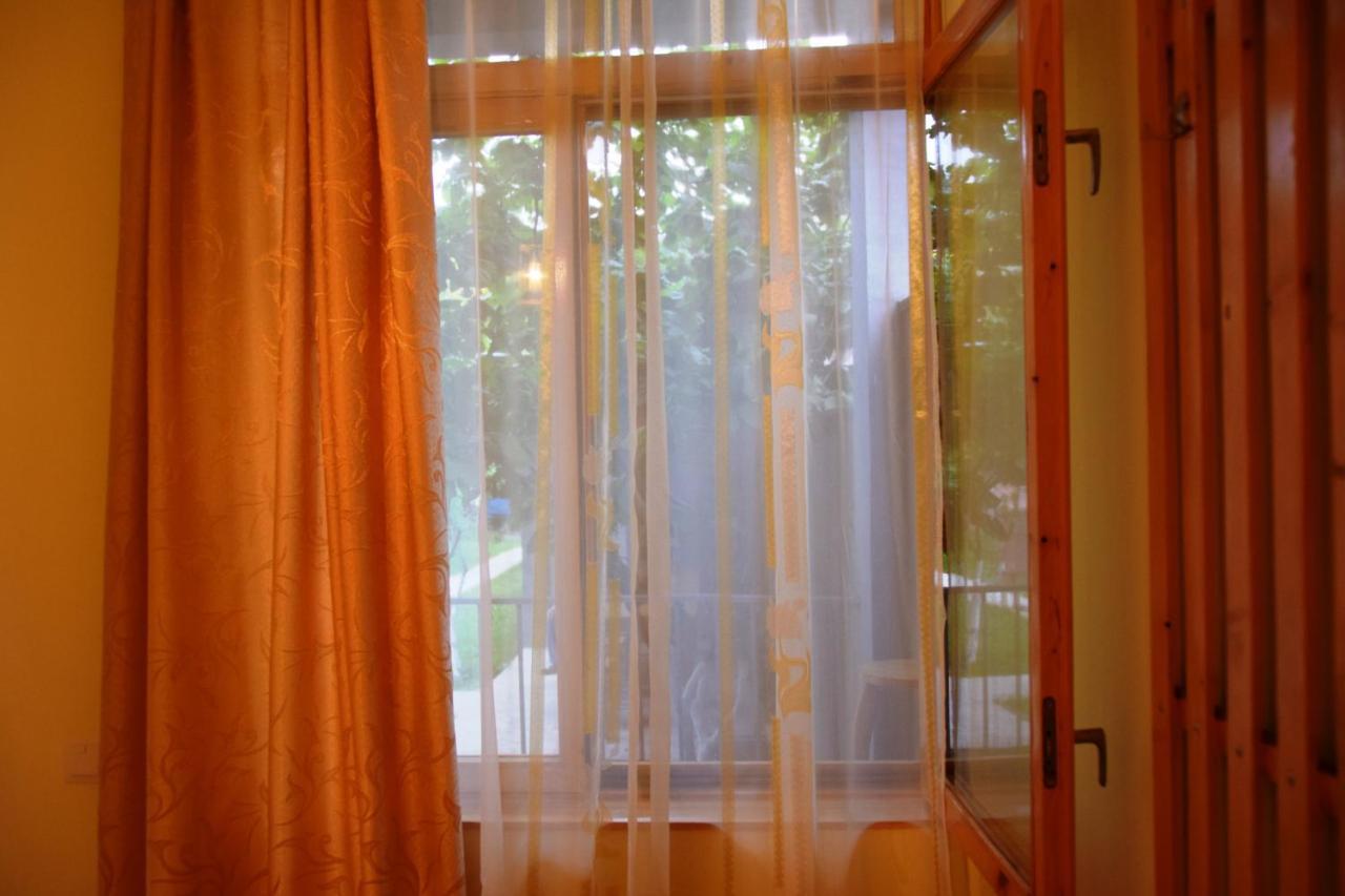 Andranik B&B Goris Exterior photo